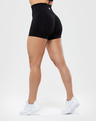 Define Scrunch Seamless Shorts | Black