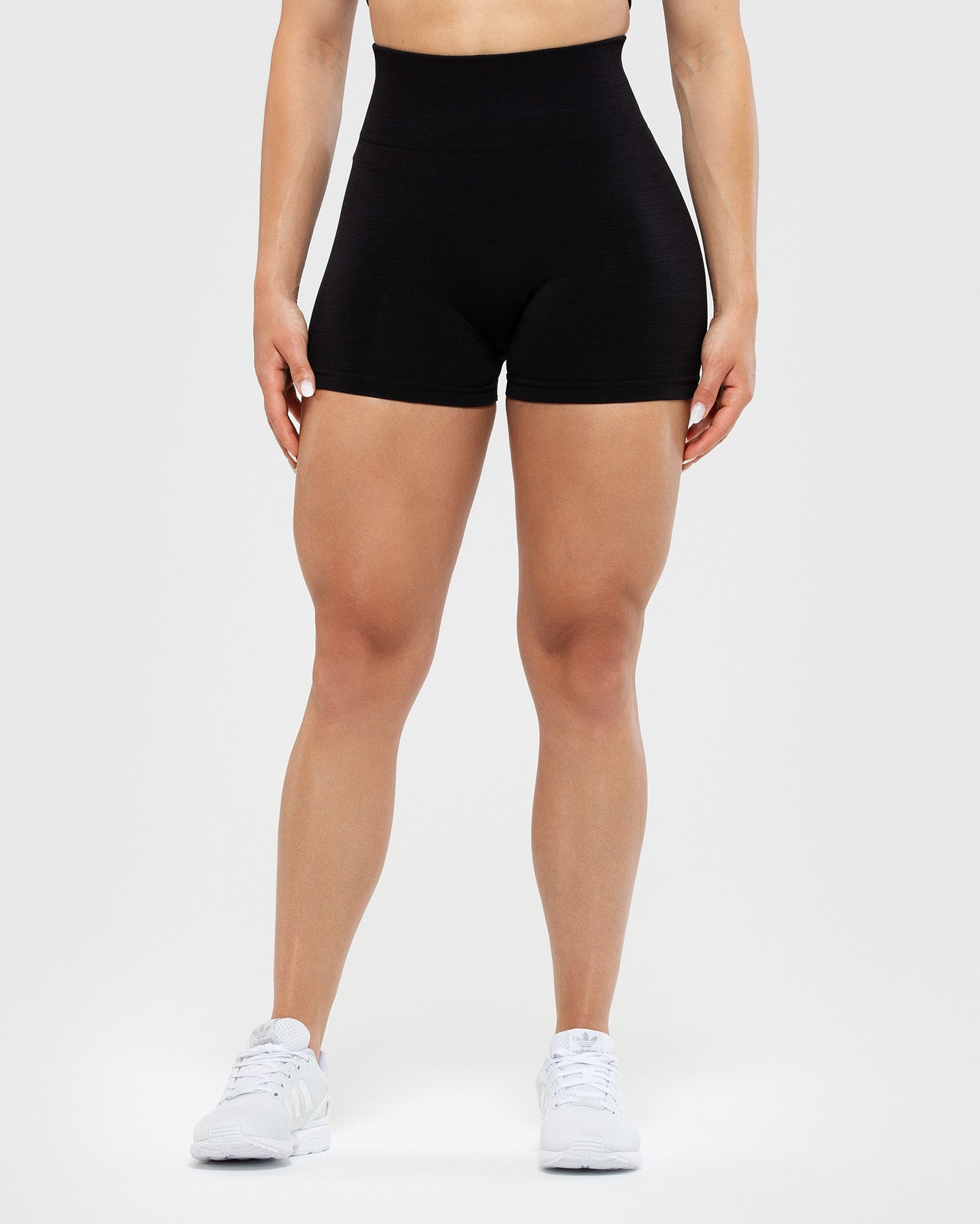 Define Scrunch Seamless Shorts | Black